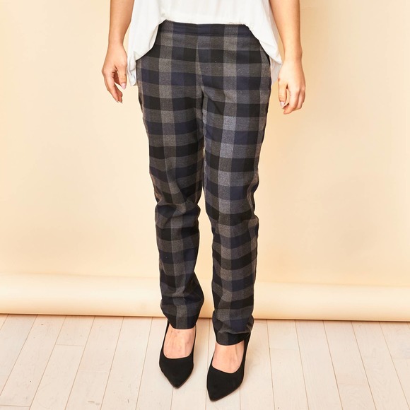 Uniqlo Navy Blue Plaid Smart Ankle Straight Leg Pants - Picture 1 of 2